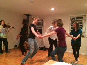 DW Reharsal Abbey Circle Dance